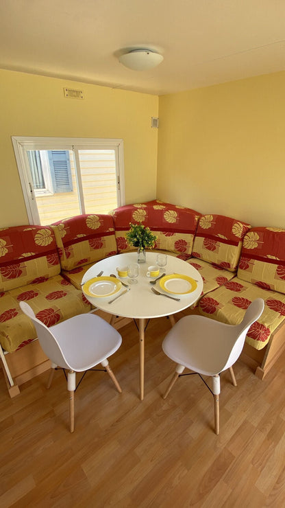 CASA MÓVEL DE MADEIRA DE 8X4 METROS( 32 m²). T2