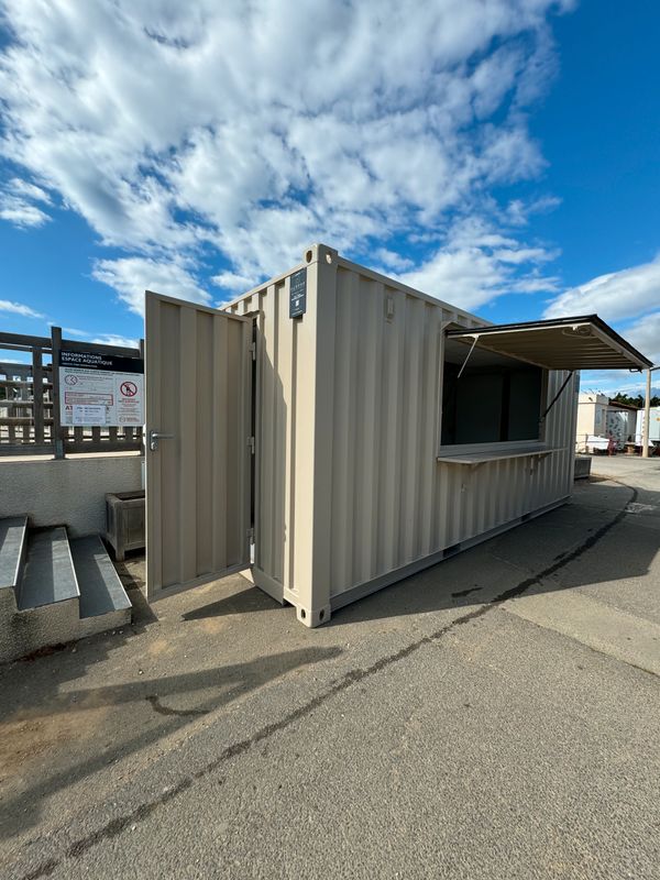 Contentor Lanche / Guinguette / Bar / Quiosque / Casa com Piscina VDU