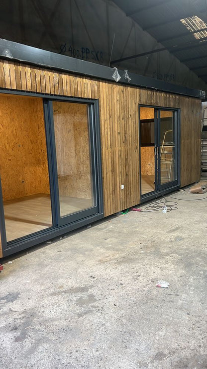 Casas pré-fabricadas T0 e T1 ( 15 m² )