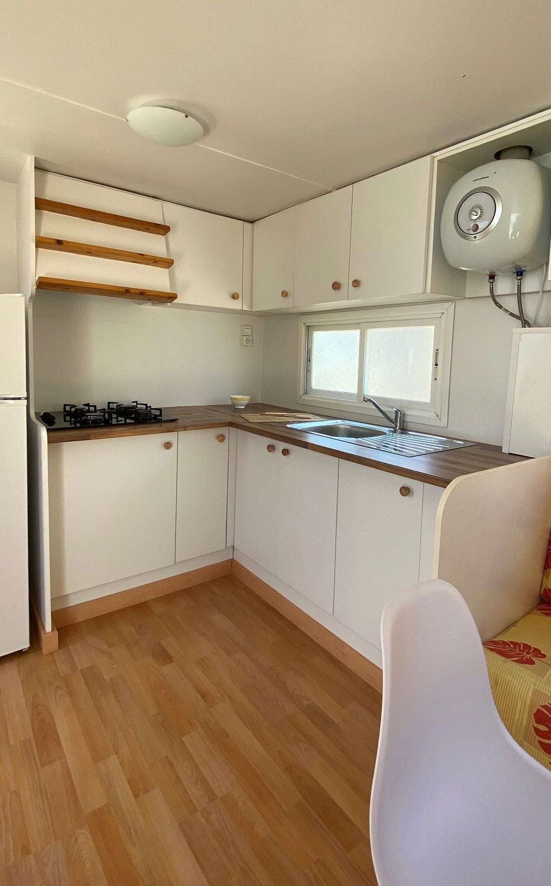 CASA MÓVEL DE MADEIRA DE 8X4 METROS( 32 m²). T2