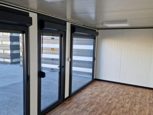 Escritório de vendas modular de contêineres FR