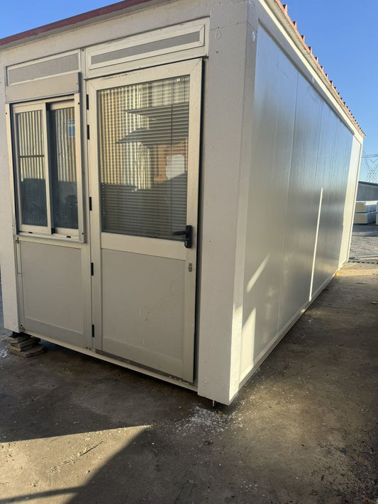 contentor de escritório com isolamento e novo painel