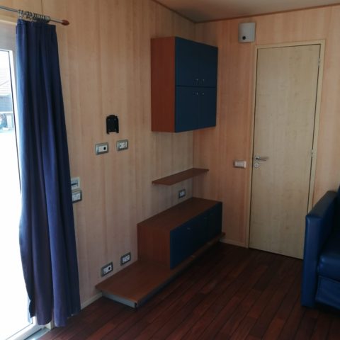 CASA MÓVEL USADA, PRÉ-FABRICADA SOBRE RODAS 10X4 (40MK) T2