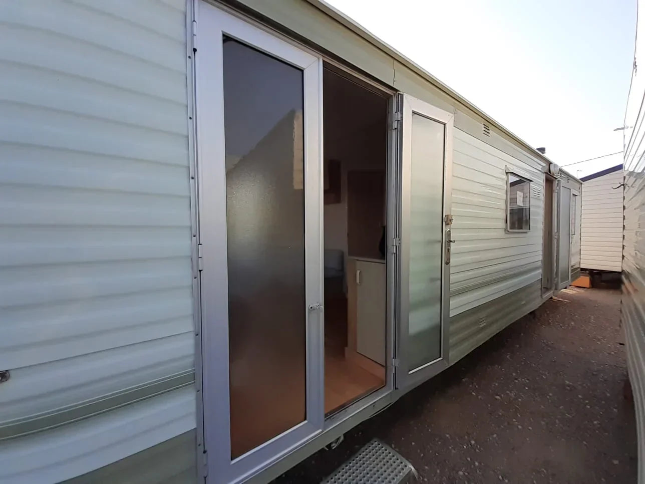 CASA MÓVEIS BARATA DE 8.5X3 METROS MS T2.