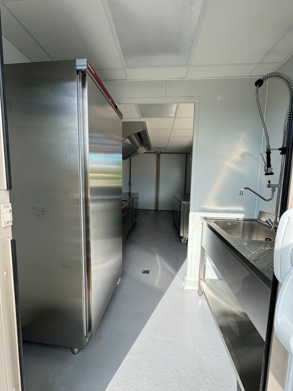 Contentor Lanche / Guinguette / Bar / Quiosque / Casa com Piscina VDU